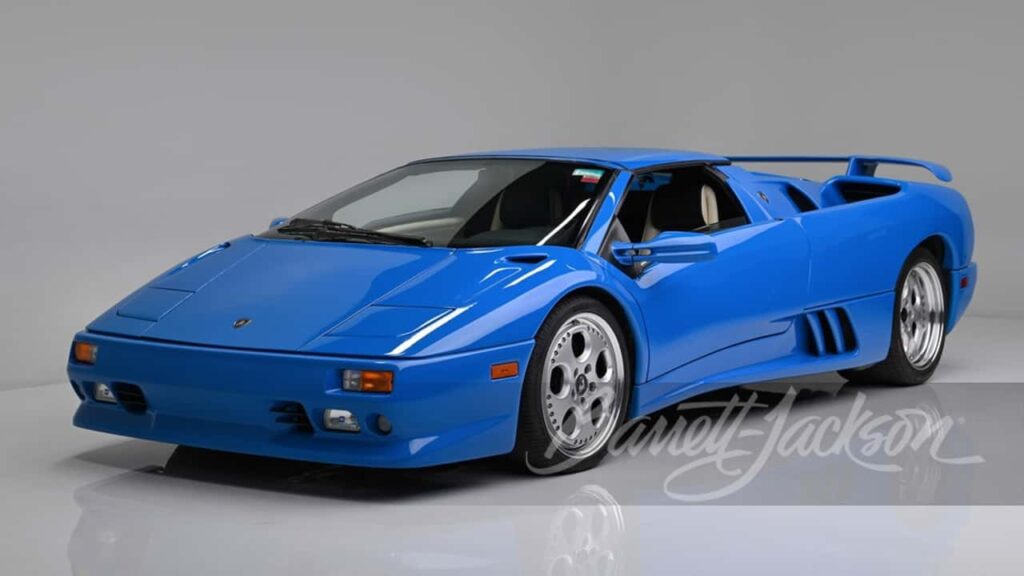 donald-trump-s-lamborghini-diablo-vt-roadster-front-three-quarter