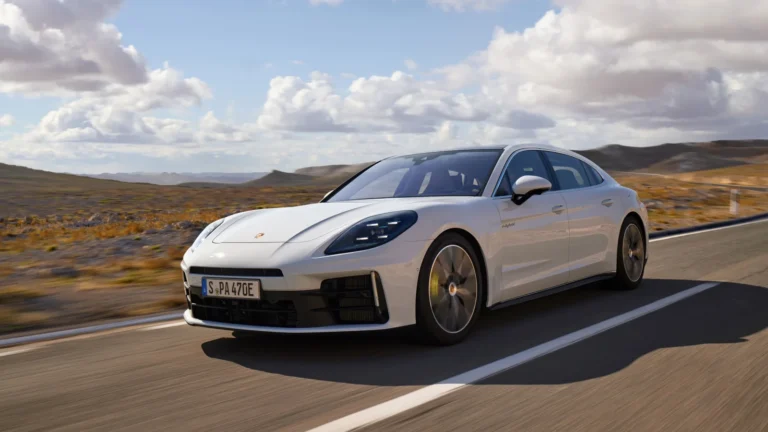 2024_porsche_panamera_e-hybrid_1